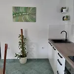 Apartment By The Sea Pag - 16100 Pag Town