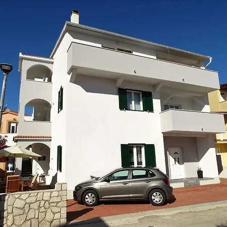Apartment By The Sea Pag - 16100